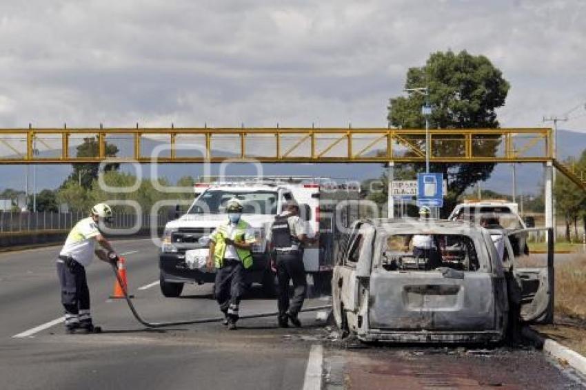 INCENDIO AUTOMÓVIL