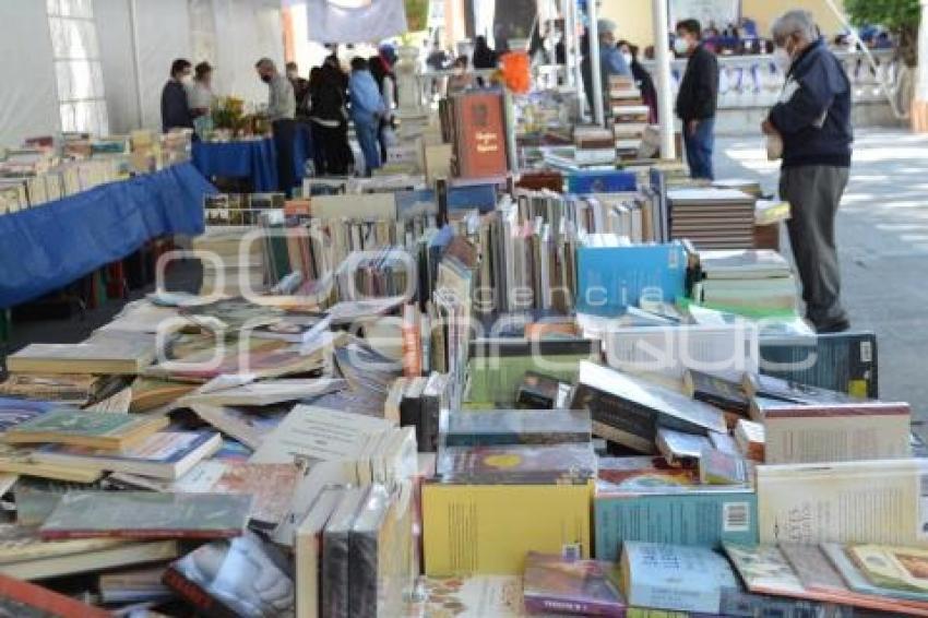 TEHUACÁN . FERIA DEL LIBRO