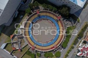 PLAZA DE TOROS . EL RELICARIO