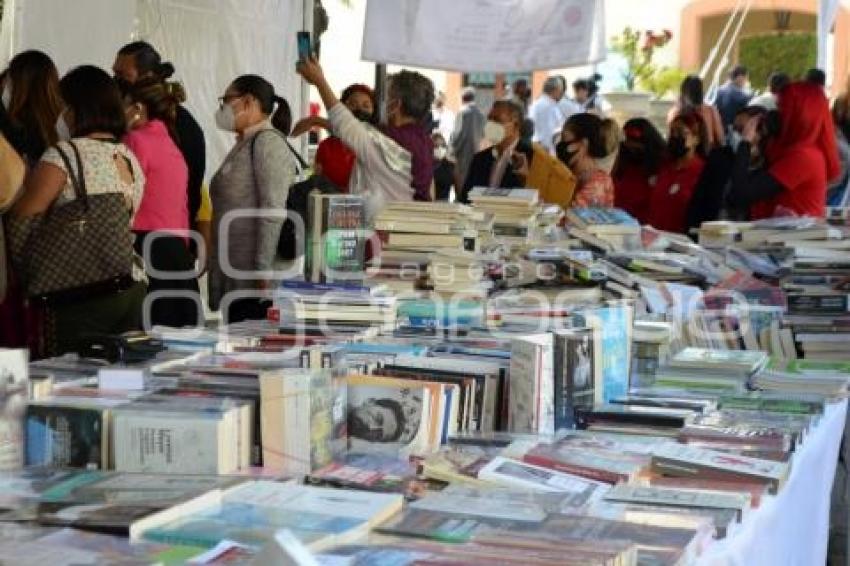 TEHUACÁN . FERIA DEL LIBRO