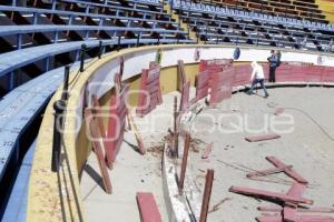 PLAZA DE TOROS . EL RELICARIO