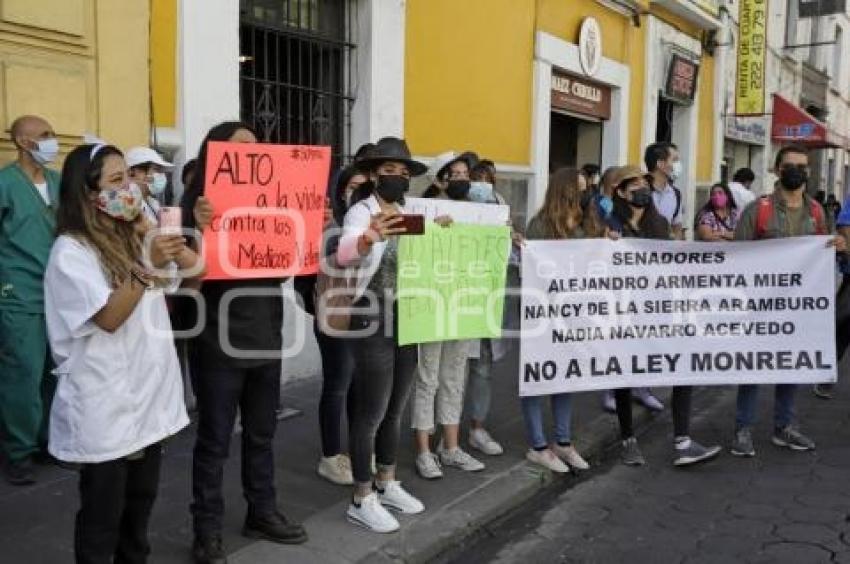 MANIFESTACIÓN MÉDICOS VETERINARIOS