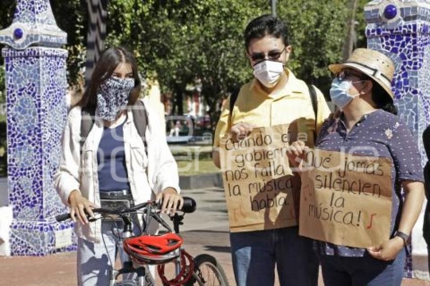 DÍA DEL MÚSICO . MANIFESTACIÓN