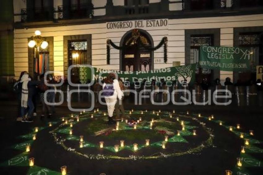 MANIFESTACIÓN . FEMINISTAS