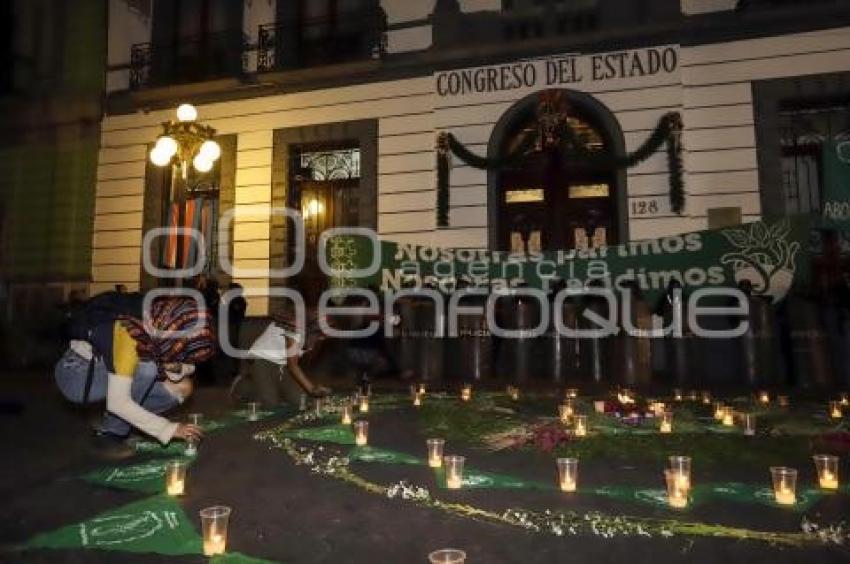 MANIFESTACIÓN . FEMINISTAS
