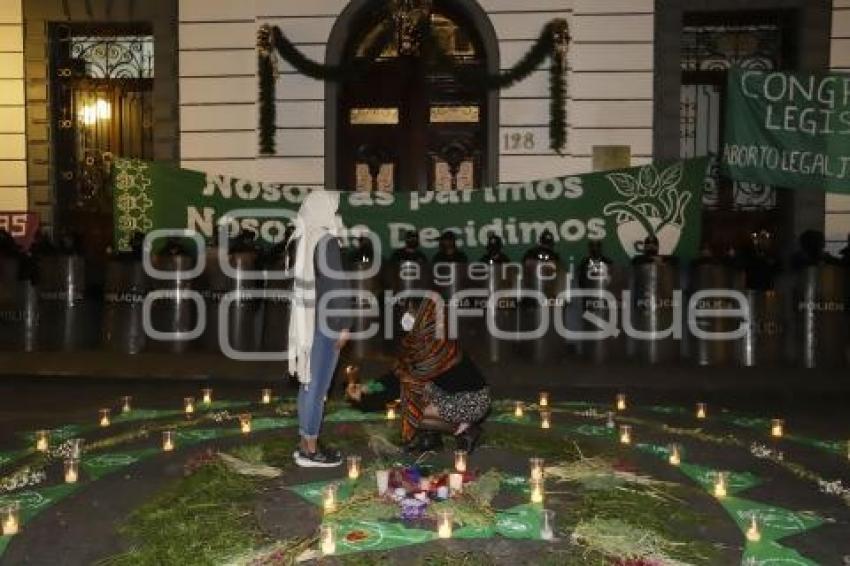 MANIFESTACIÓN . FEMINISTAS