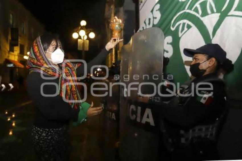 MANIFESTACIÓN . FEMINISTAS