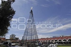 CHOLULA . ÁRBOL NAVIDEÑO