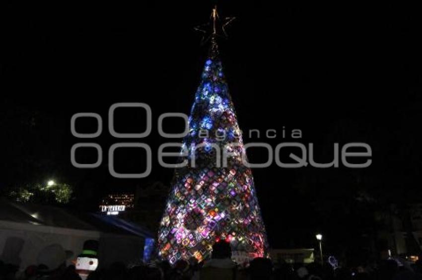 TLAXCALA . ENCENDIDO ÁRBOL