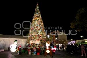 TLAXCALA . ENCENDIDO ÁRBOL