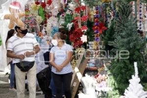 FERIA NAVIDEÑA