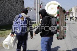 PEREGRINOS A LA BASÍLICA