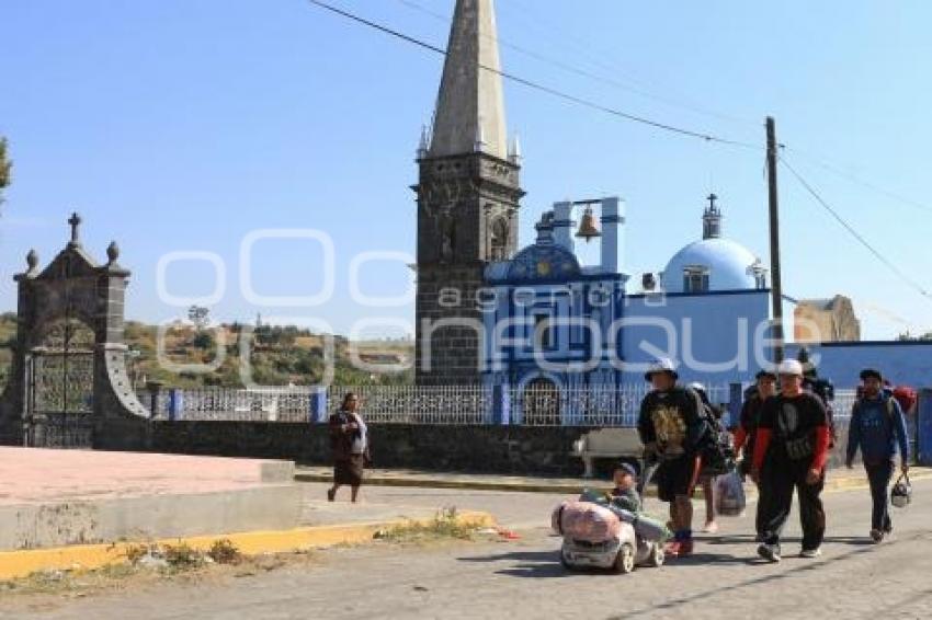 PEREGRINOS A LA BASÍLICA