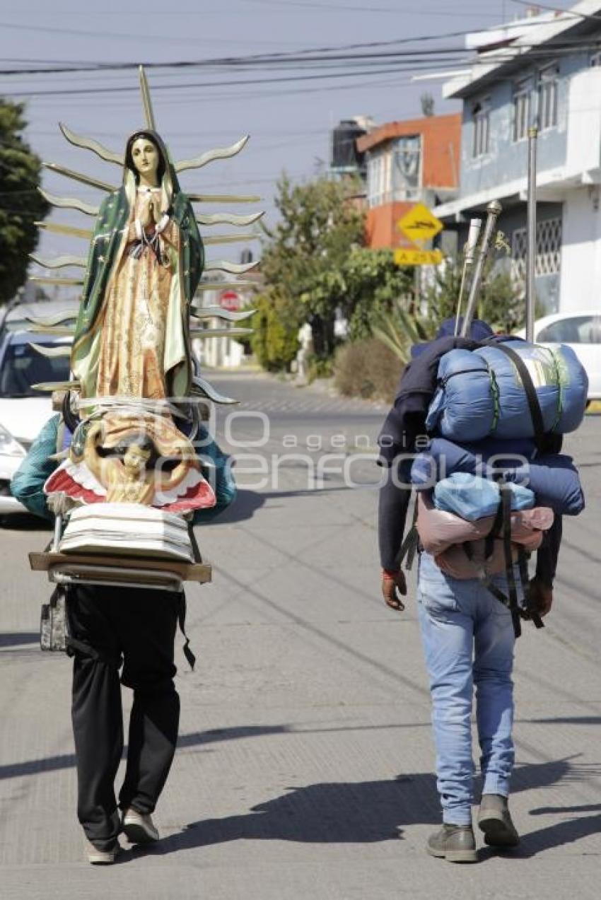 PEREGRINOS A LA BASÍLICA