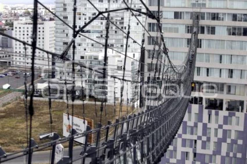 PUENTE DE CRISTAL