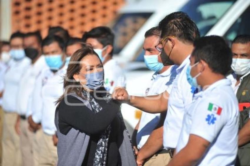 TLAXCALA . ENTREGA DE AMBULANCIAS