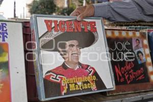 MÚSICA . VICENTE FERNÁNDEZ