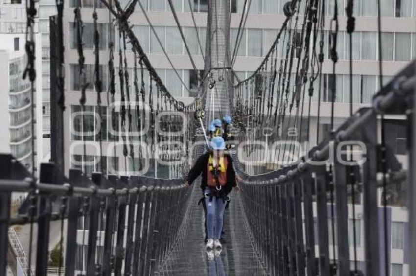 PUENTE DE CRISTAL