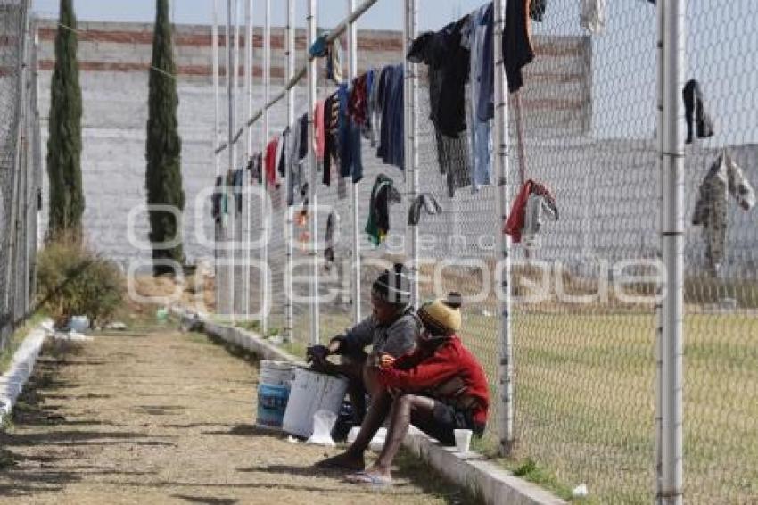 MIGRANTES . POLIDEPORTIVO XONACA