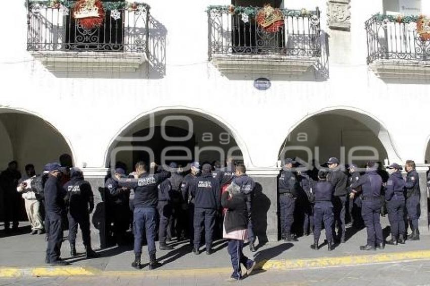 HUEJOTZINGO . MANIFESTACIÓN POLICÍAS