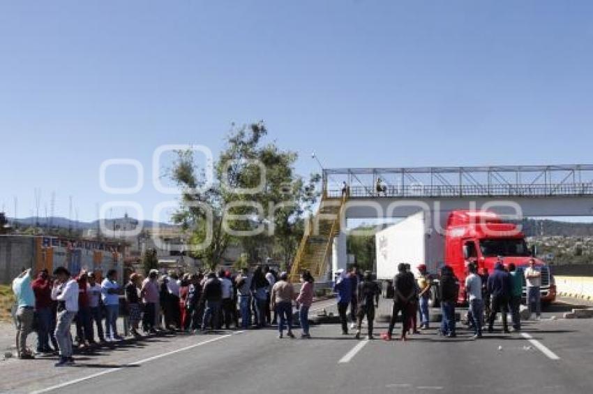 BLOQUEO AUTOPISTA