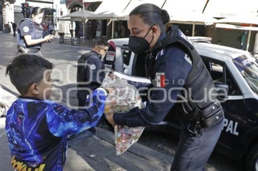 DÍA DE REYES . POLICÍA