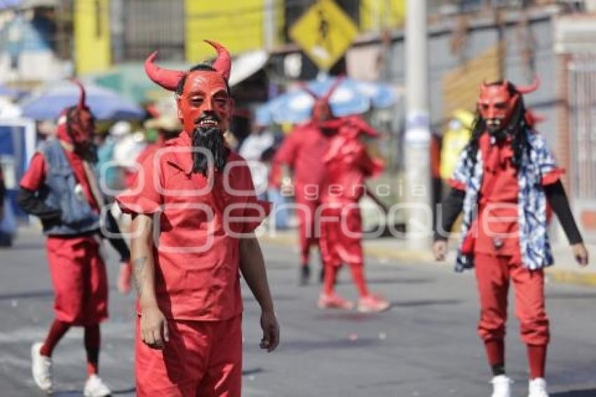 TRADICIONES . DOCE PARES DE FRANCIA