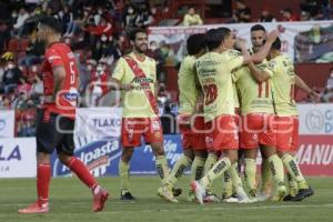 FÚTBOL . COYOTES VS MORELIA