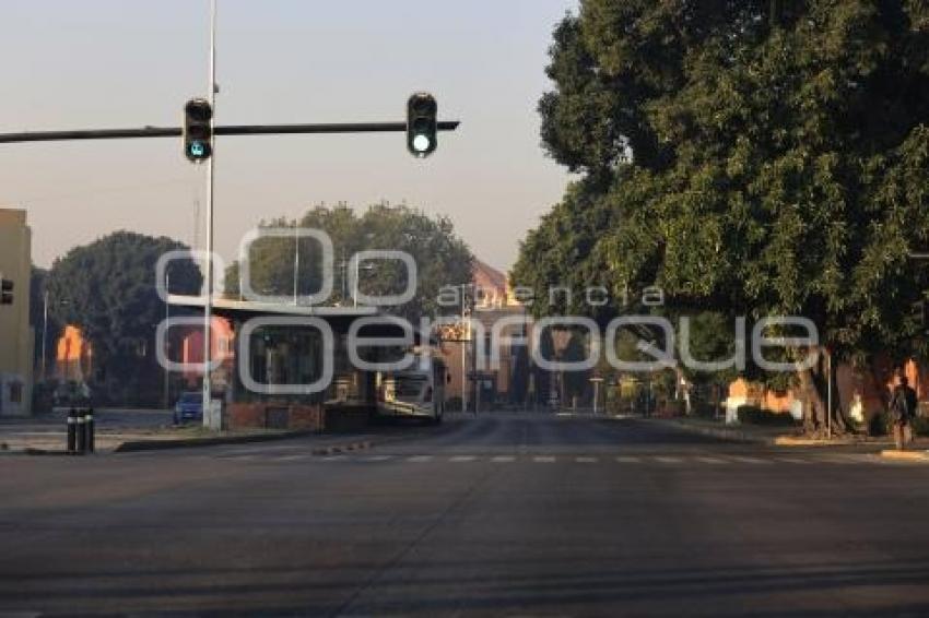 AÑO NUEVO . CALLES VACÍAS