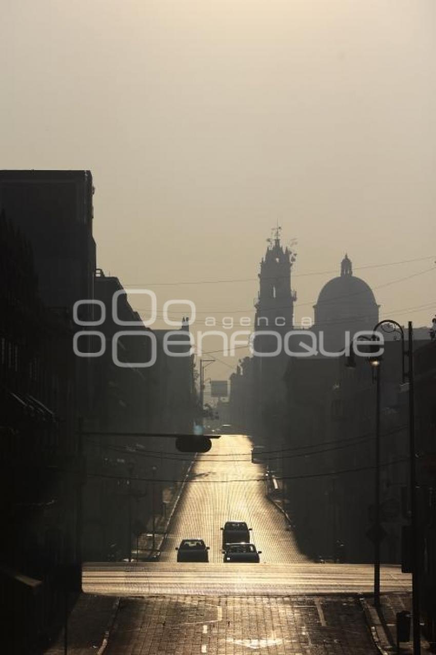 AÑO NUEVO . CALLES VACÍAS