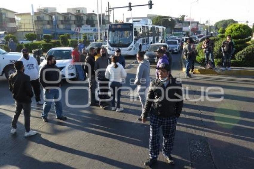 CONDUCTORES PLATAFORMAS . BLOQUEO