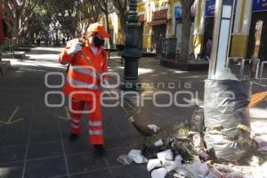 NAVIDAD . LIMPIA