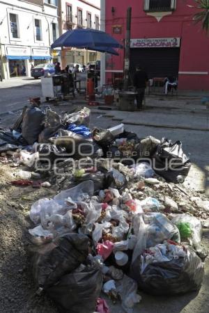 NAVIDAD . BASURA