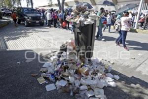 BASURA . CENTRO EXPOSITOR