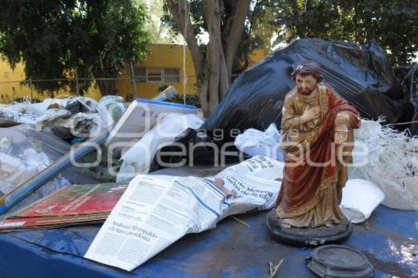 NAVIDAD . BASURA