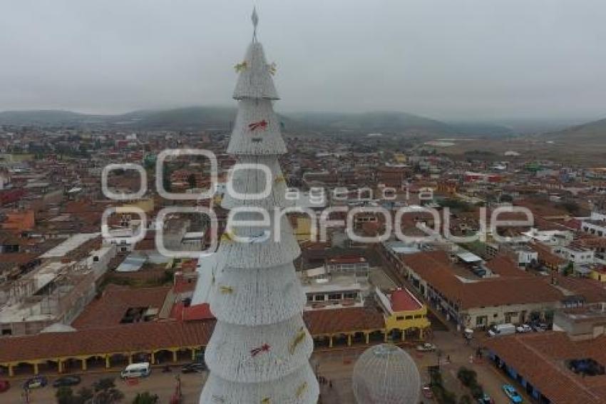 CHIGNAHUAPAN . ÁRBOL DE NAVIDAD