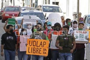 UDLAP . MANIFESTACIÓN