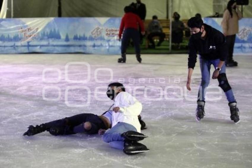 PISTA DE HIELO . ESTRELLA DE PUEBLA