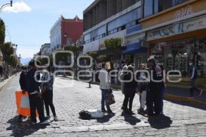 TEHUACÁN . MANIFESTACIÓN COMERCIANTES