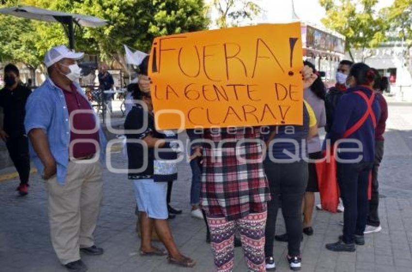 TEHUACÁN . MANIFESTACIÓN COMERCIANTES