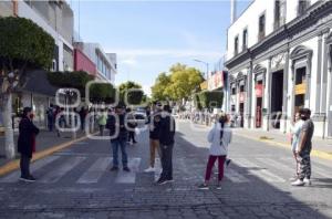 TEHUACÁN . MANIFESTACIÓN COMERCIANTES