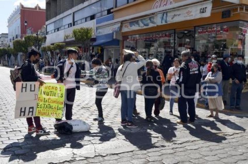 TEHUACÁN . MANIFESTACIÓN COMERCIANTES