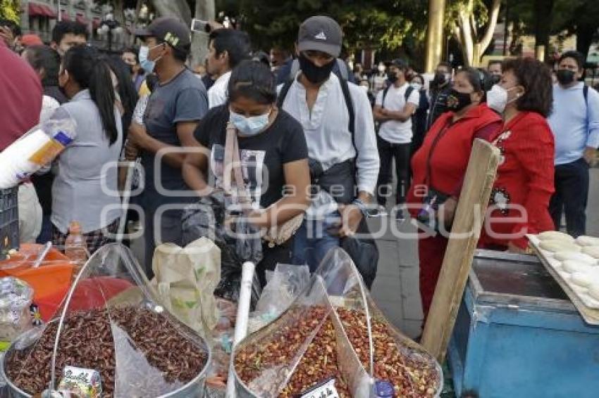 POLICÍA . RIÑA DE AMBULANTES