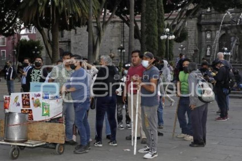 POLICÍA . RIÑA DE AMBULANTES