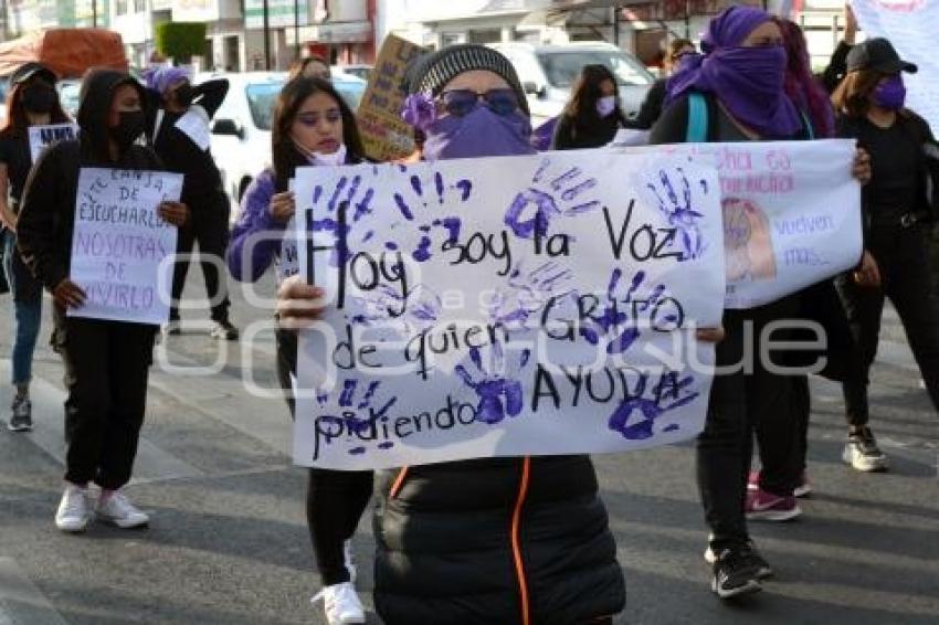 TEHUACÁN . PROTESTA FEMINICIDIOS