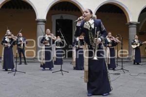 MARIACHI FEMENIL