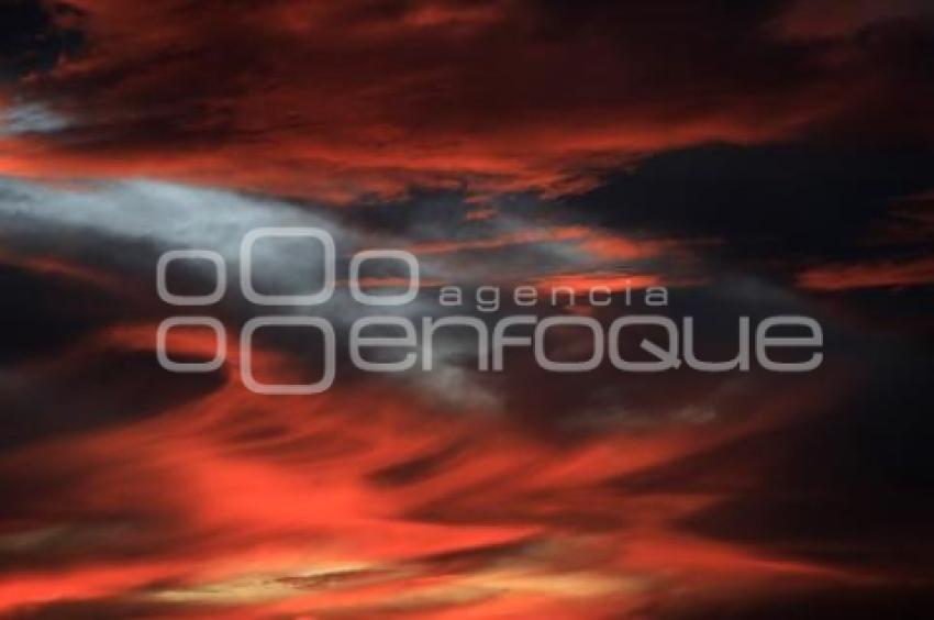 ATARDECER 