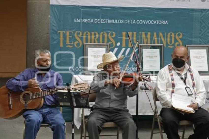 TESOROS HUMANOS VIVOS