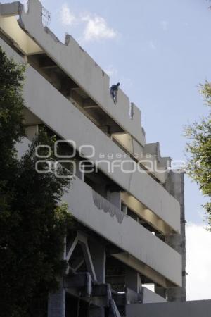 DEMOLICIÓN . HOSPITAL SAN ALEJANDRO