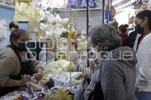 MERCADO HIDALGO . NIÑOS DIOS